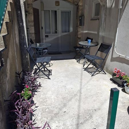 Old Town Apartment Nina 1 Split Buitenkant foto