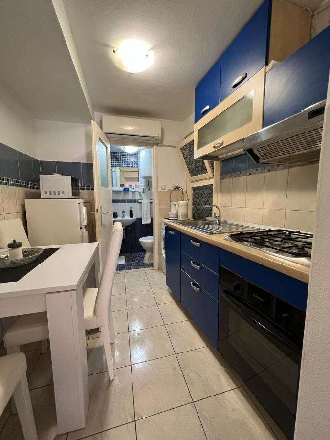 Old Town Apartment Nina 1 Split Buitenkant foto